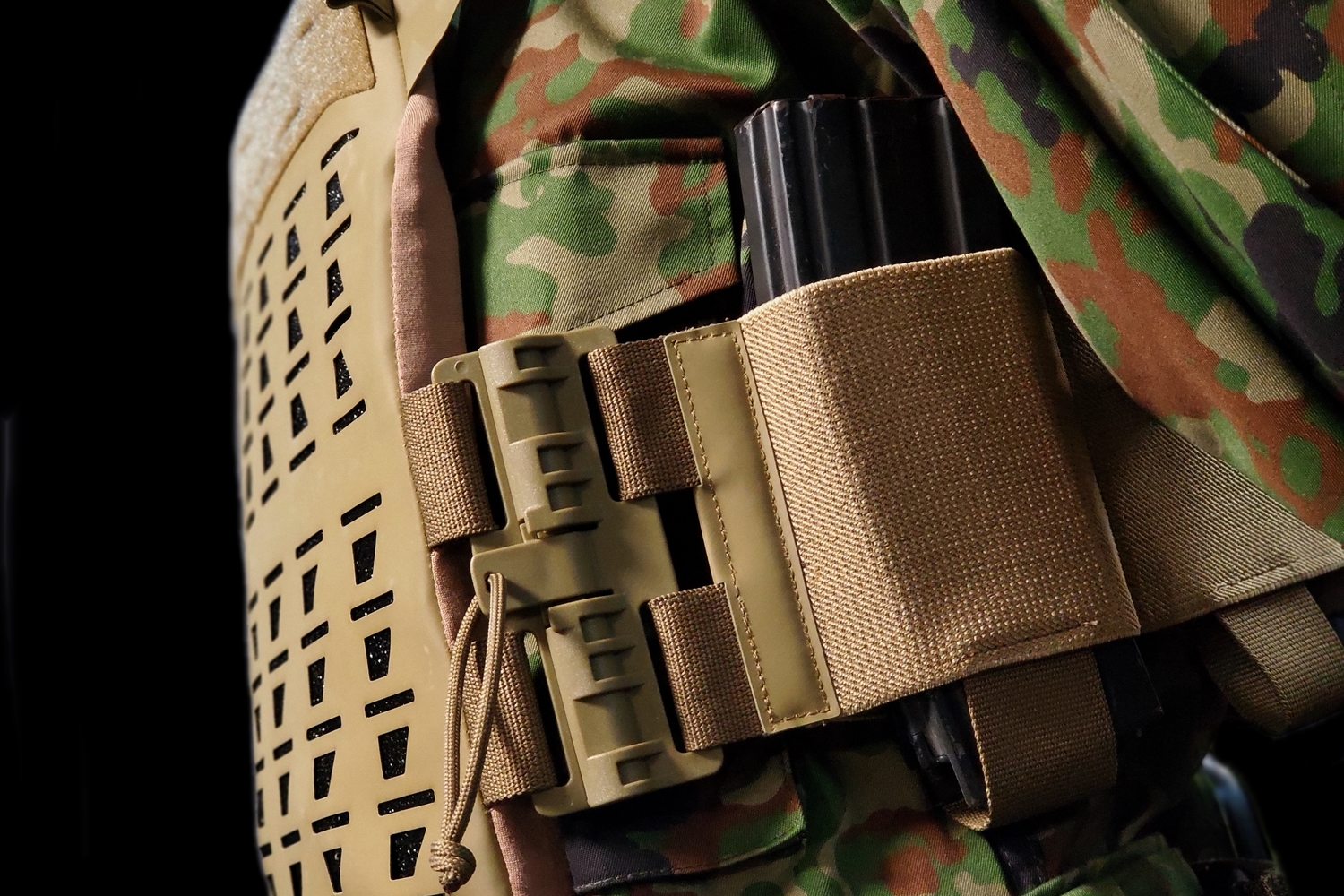 LWPC（light weight Plate carrier）