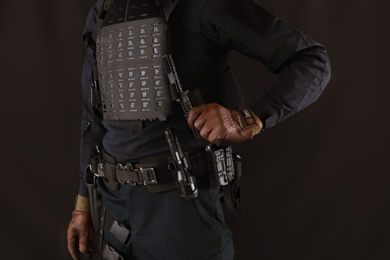 LWPC（light weight Plate carrier）