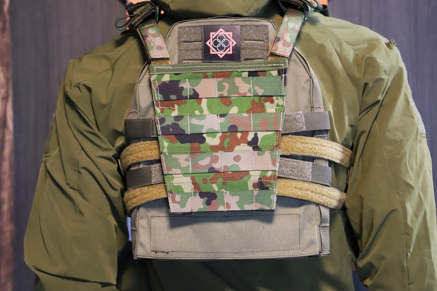 プレートは付属しません田村装備開発　UCR Plate Carrier System セット